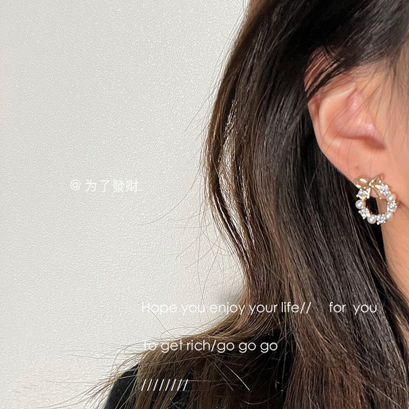 To GetRich Small Bow Stud Earrings s925 Sterling Silver Korean Temperament Sweet Pearl Net Red Earrings Women