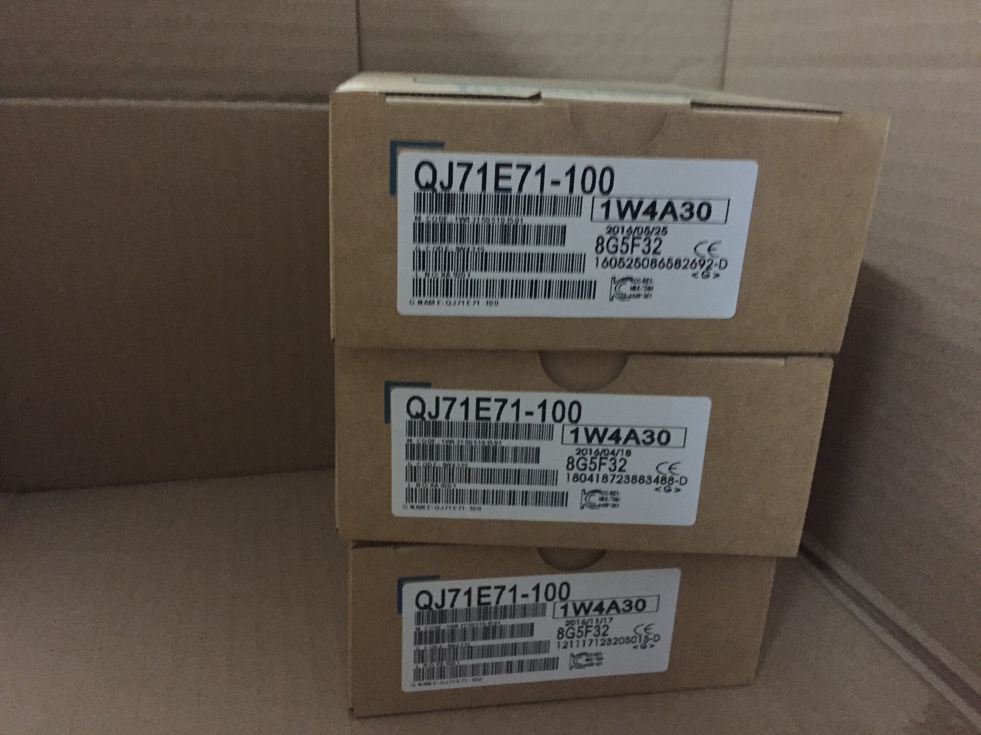 Mitsubishi Q Series PLC Communication Module QJ71E71-100 Original dress warranty for one year