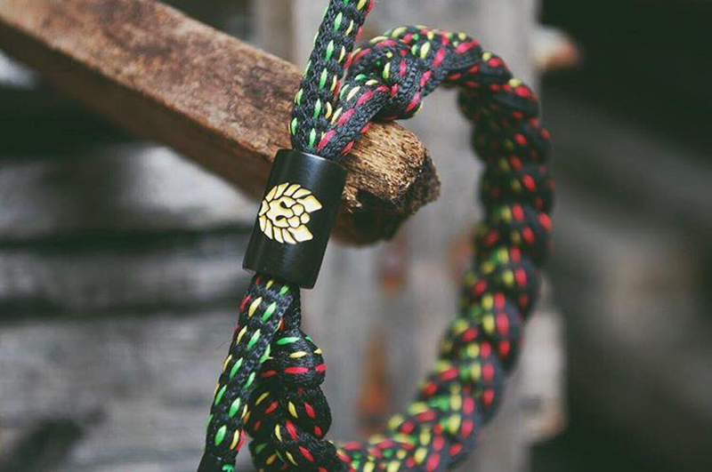RASTACLAT Little Lion Chính thức Dòng sản phẩm cơ bản chính hãng RASTA OG Jamaica - Vòng đeo tay Clasp thạch anh tóc đen