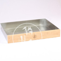 Matching trays for the three building blocks at the time of the cat