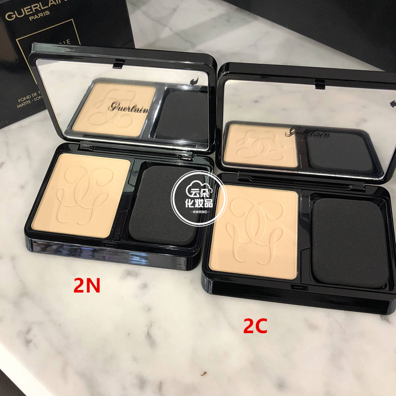 Guerlain / Guerlain Gold Diamond Face Powder SPF15 / PA2018 Thu mới 01 / Set Makeup Control Oil - Bột nén phấn phủ che khuyết điểm