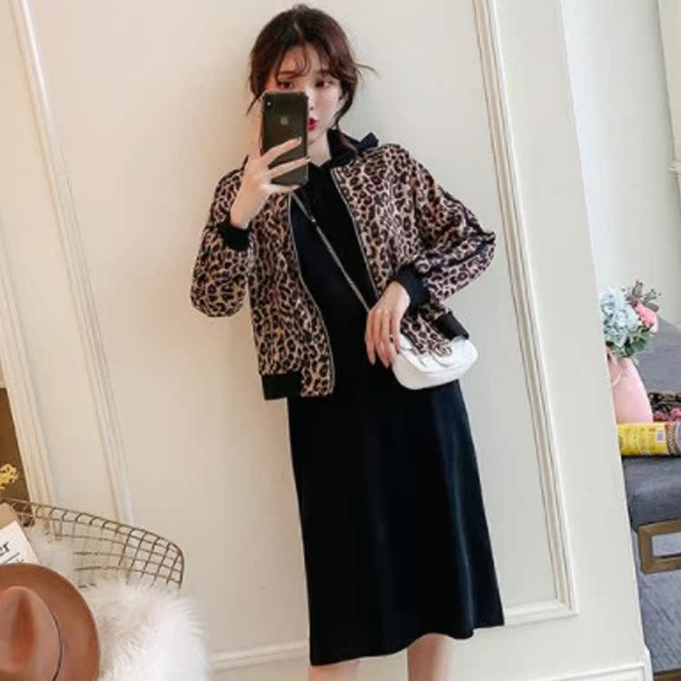 Áo bà lớn size 2019 xuân hè mới Phong cách châu Âu và Mỹ béo MM áo khoác da báo ngắn tay áo trùm đầu - Bộ đồ đồ bộ mặc nhà bằng vải thun