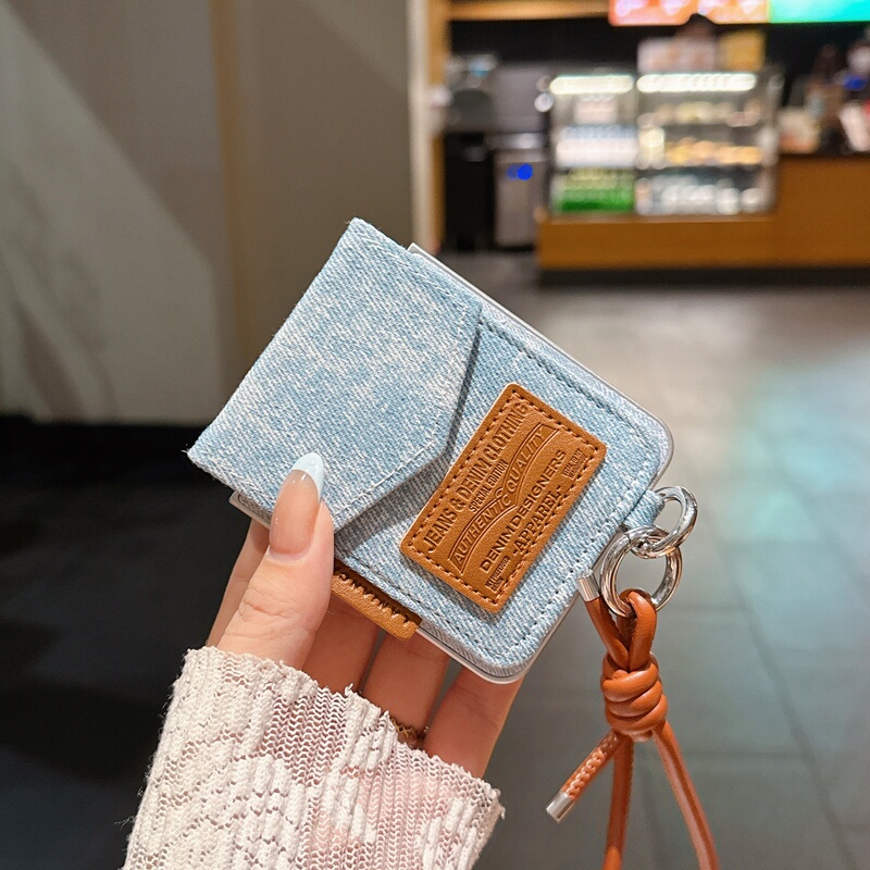 Denim Brown Label Card Holder Wrist Strap Suitable for Samsung Z Flip 8/7/6/5 Phone Case, Xiaomi Mix Flip Protective Cover, Huawei Pura X Max Hong Kong Style Oppo N3 Flip Honor V Flip Denim Brown Label Card Holder Wrist Strap Suitable for Samsung Z Flip 8/7/6/5 Phone Case, Xiaomi Mix Flip Protective Cover, Huawei Pura X Max Hong Kong Style Oppo N3 Flip Honor V Flip