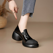 H ㊙Inron (designer) soft-bottom not to wear foot ~ Inron College wind crude heel splicing Lefu shoes pine pastry