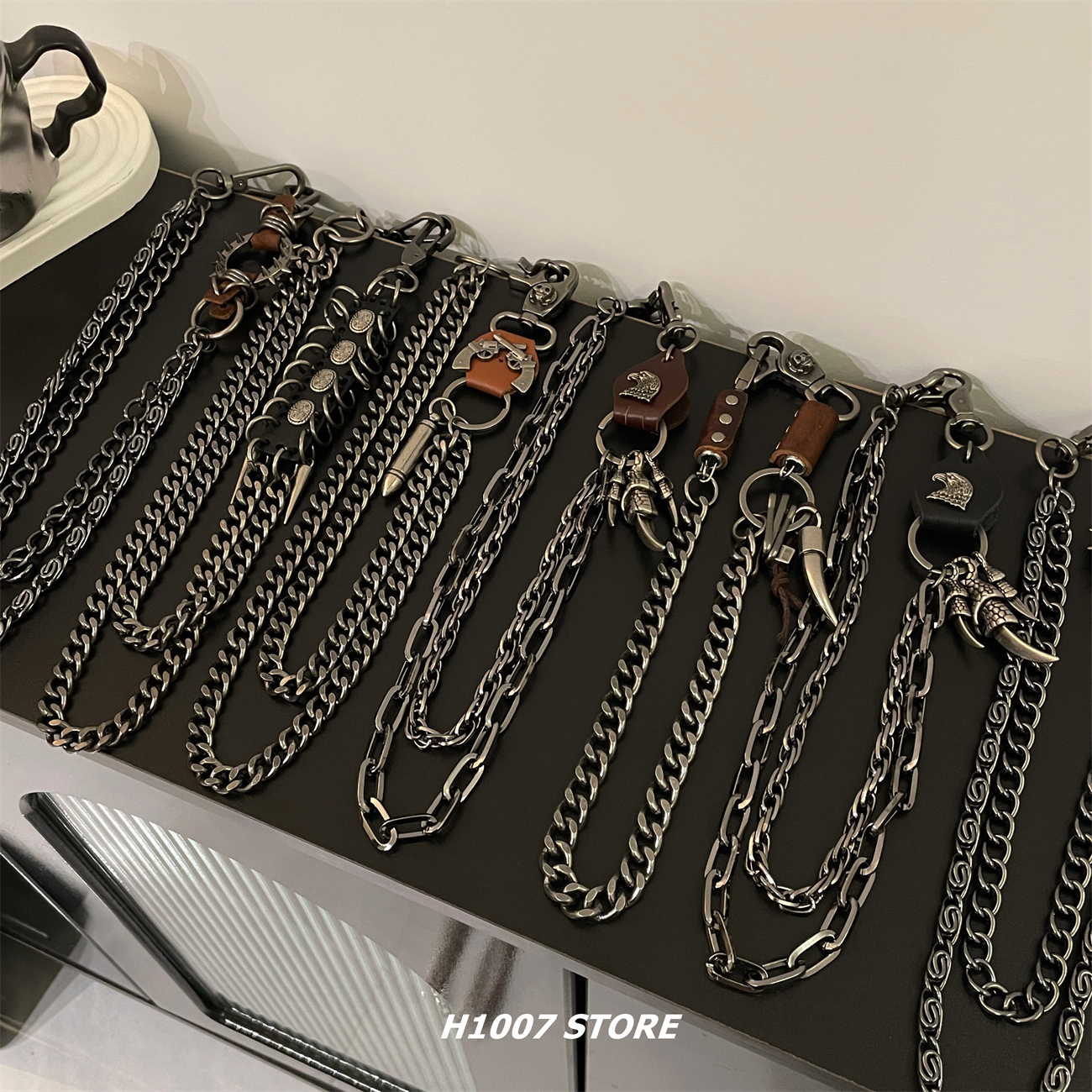 New retro old American chain men's trouser chain women's niche design waist chain hip-hop jeans overalls trouser chain