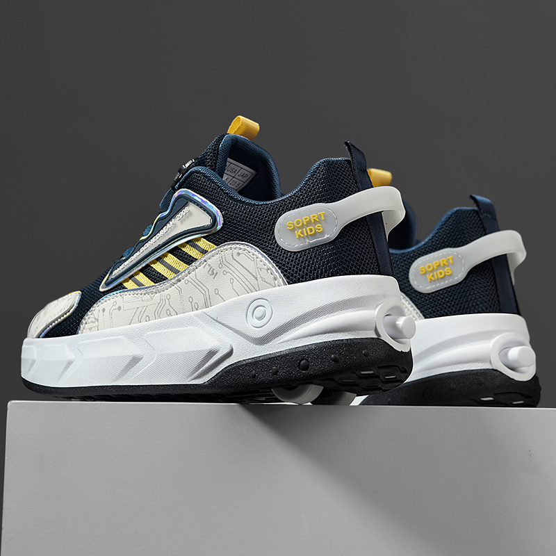 Wheels Shoes for Men, Spring/Summer 2026 New Model, Breathable Four-Wheel Automatic Retractable Wheeled Children's Sports Roller Shoes for Women
