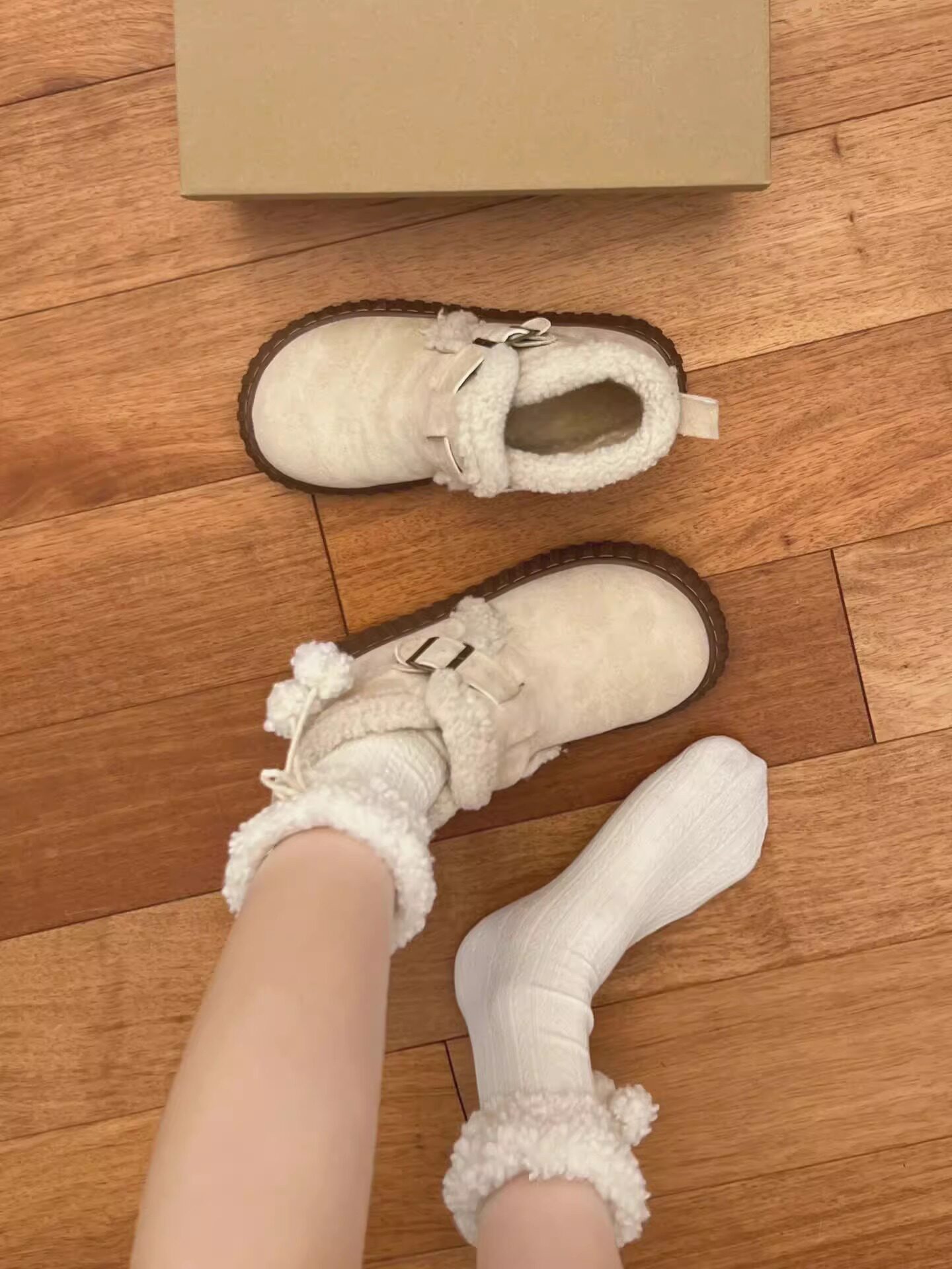 Nice and cute little cotton boots on the foot soft on the way to the foot of de. - Taobao