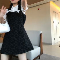 Dongri is a curly three-dimensional flower doll dress 2021 new spring French sweet black strap skirt