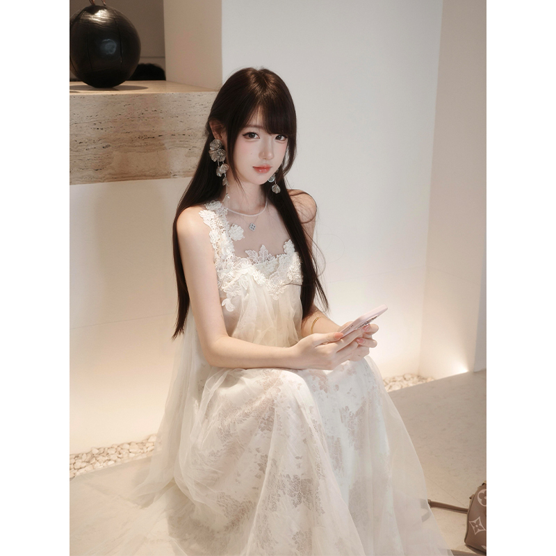 White Dress with a High-End Feel, Engagement Dress, Morning Gown for Women, Bride, Heavy-Duty Three-Dimensional Floral Sleeveless Mesh Long Dress White Dress with a High-End Feel, Engagement Dress, Morning Gown for Women, Bride, Heavy-Duty Three-Dimensional Floral Sleeveless Mesh Long Dress