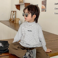 Черные полосы на белом фоне 1 антибактериальный стиль