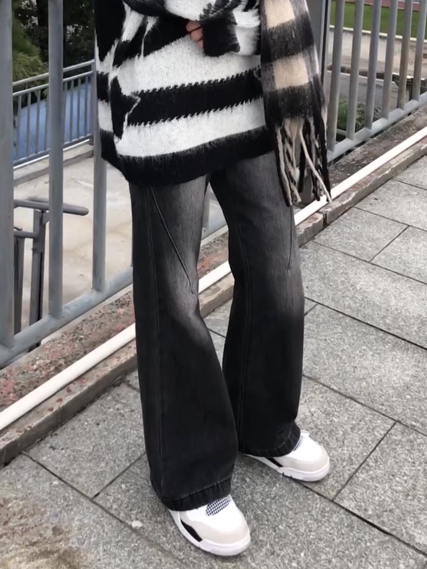 Internet Celebrity's Same Style American Style Distressed Washed Retro Velvet Thickeneded Denim Micro-Flared Pants for Men and Women Loose Student Wear