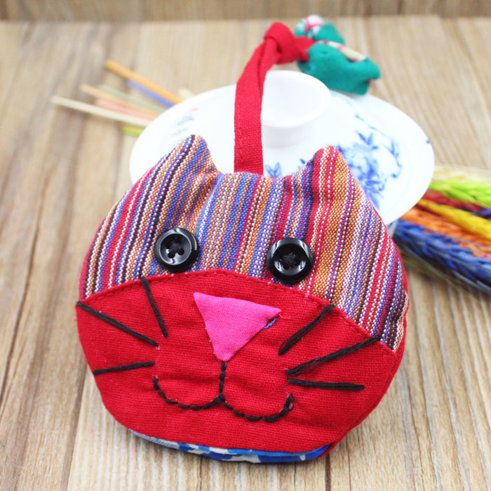 Yunnan Characteristics National Wind Handmade Cloth Art Big Face Cat Key Button Key Chain Creative Cute Accessories