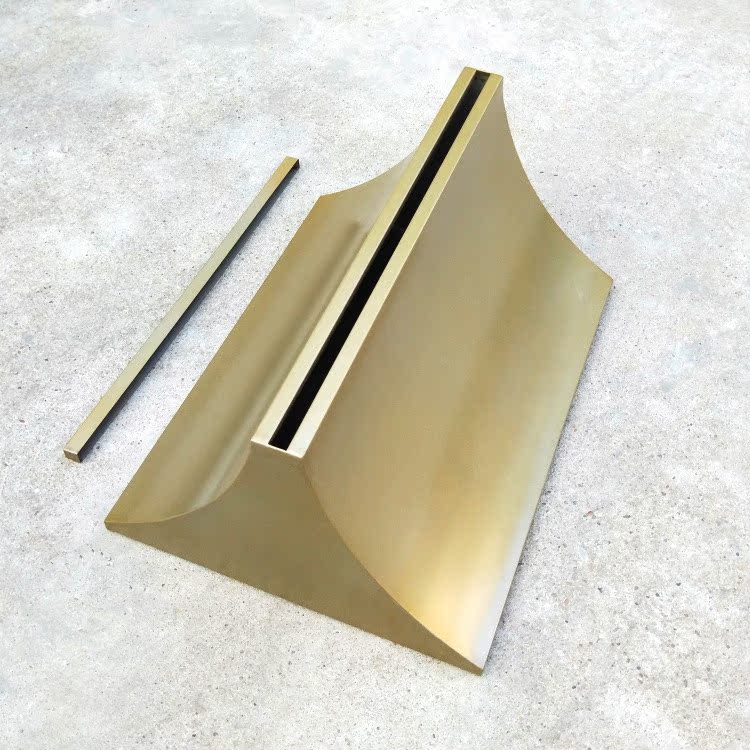 Arched advertising stand-up iron grilled white sublight earthen gold arched base rose gold titanium gold wire drawing base 