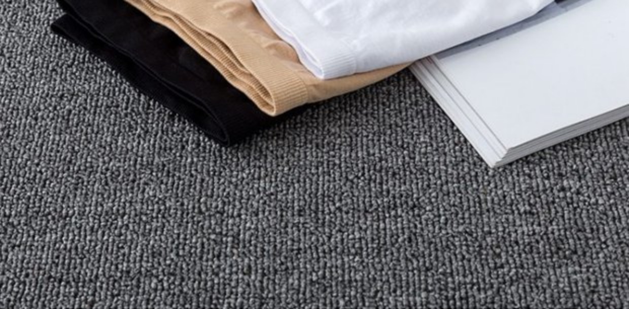 Trắng một mảnh quây quấn ngực đáy ống chống ánh sáng hàng đầu mà không có ngực cô gái sinh viên bên trong ngực đồ lót áo lót k dây
