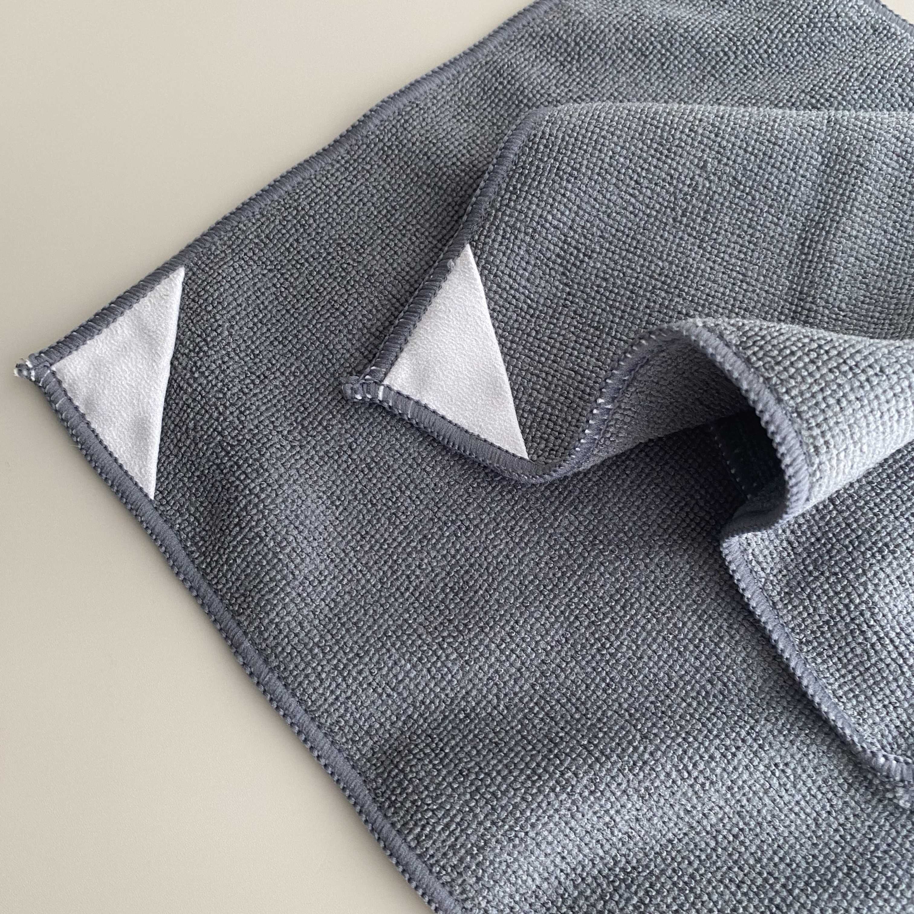 一抹灰色的科技触感——揭秘超细纤维清洁布