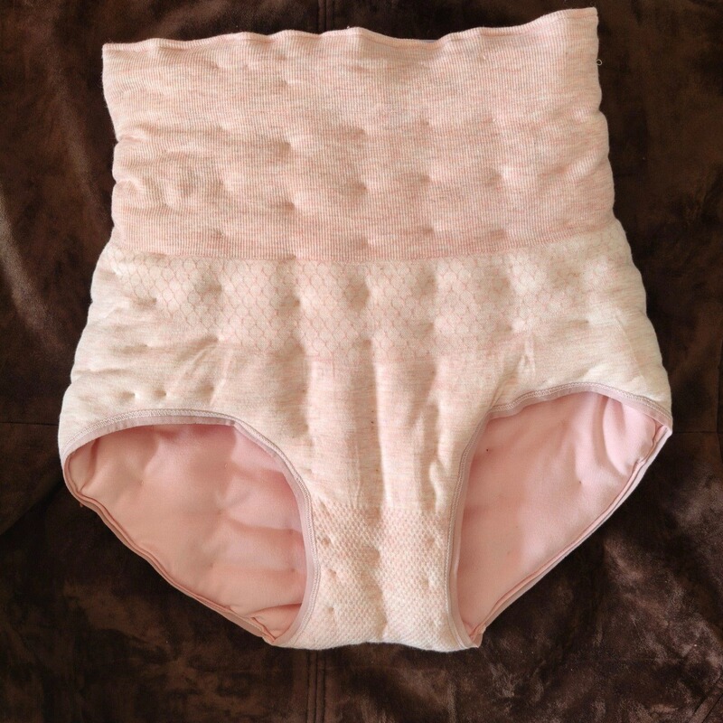 High-Waisted Underwear with Thick, Handmade Cotton Padding, Recommended by Traditional Chinese Medicine for Postpartum Care, Pure Cotton Underwear for Hip Protection High-Waisted Underwear with Thick, Handmade Cotton Padding, Recommended by Traditional Chinese Medicine for Postpartum Care, Pure Cotton Underwear for Hip Protection