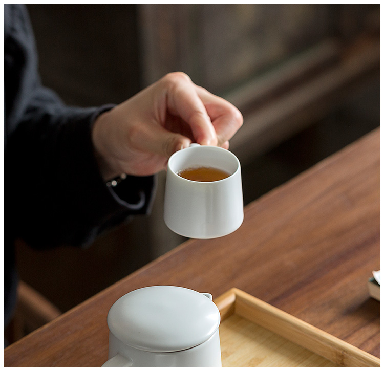 Jun is pure white mini mugs ins contracted household small glass ceramic cup with handle the hot cup of tea