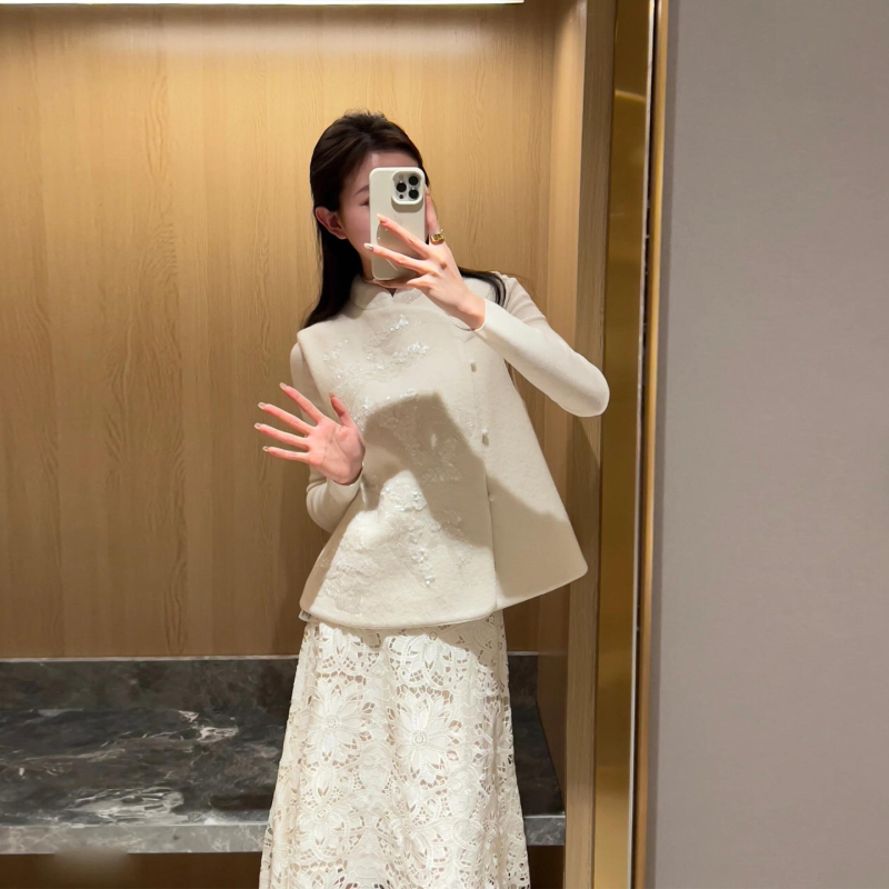 New Chinese-Style National Fashion Petite Suit, Elegant Tweed Vest, Lace Skirt Three-Piece Set for Women, Autumn and Winter New Chinese-Style National Fashion Petite Suit, Elegant Tweed Vest, Lace Skirt Three-Piece Set for Women, Autumn and Winter
