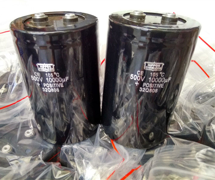 Imported Japanese black King Kong screw feet 500V10000UF 450V10000UF storage energy storage capacitor