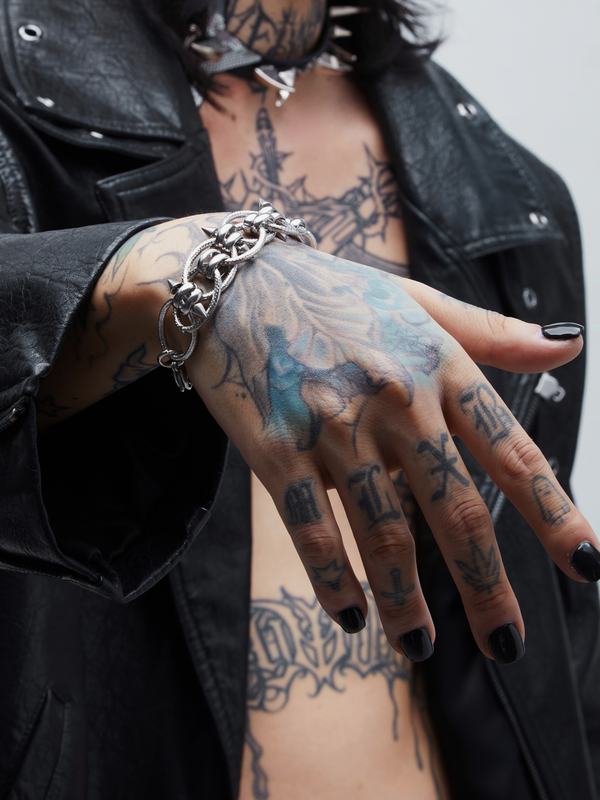 Loveiswar【Castle Thorns Bracelet】Original Punk Gothic Style Thorn Rivet Niche Heavy Craft Bracelet
