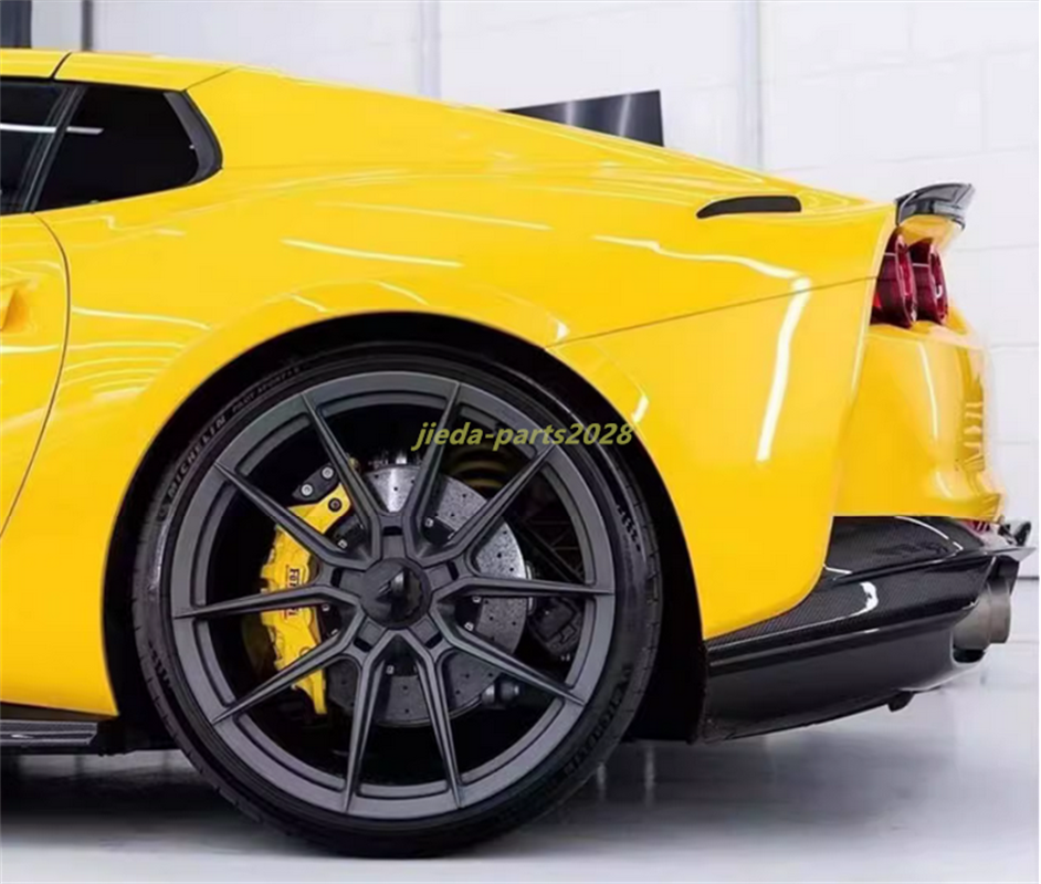 For 2018-23 Ferrari 812 GTS Superfast Carbon Fiber Rear Bumper