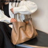 Демисезонная сумка подмышку, модная сумка на одно плечо