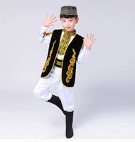 Белая шапка, удобная обувь, бахилы