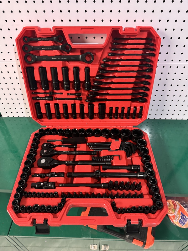 151-Piece Auto Repair Tool Set, Car Maintenance Socket Wrench Combination, Repair Auto Repair Tools 151-Piece Auto Repair Tool Set, Car Maintenance Socket Wrench Combination, Repair Auto Repair Tools