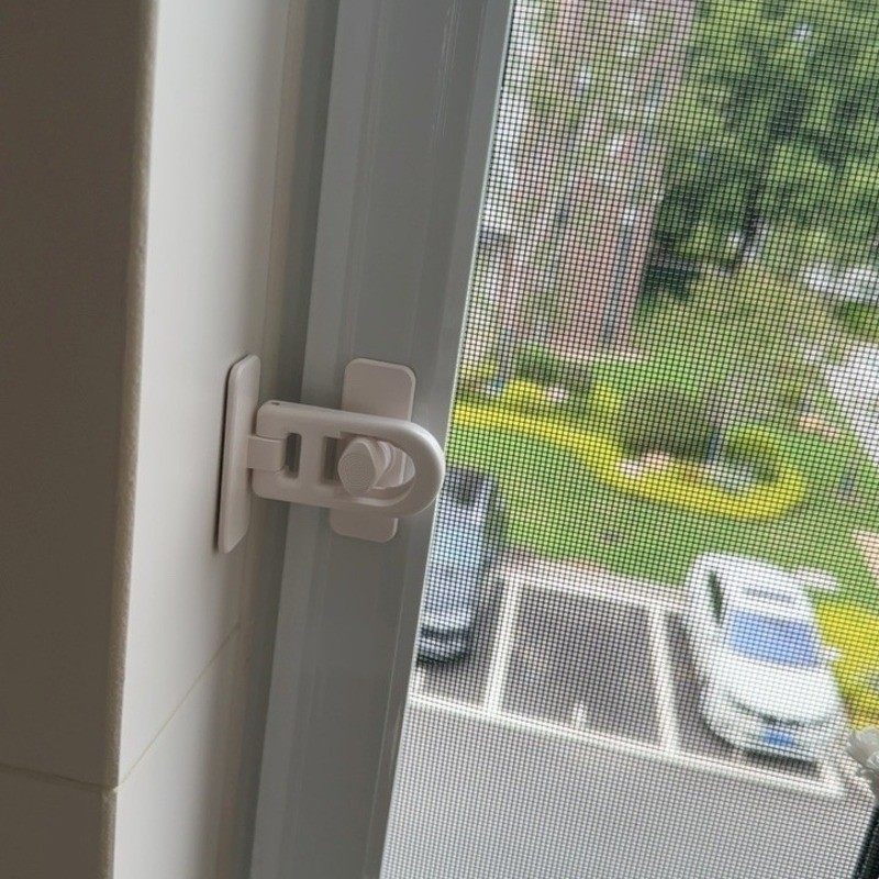 90度直角スライドドアラッチ、穴あけ不要のキッチンガラスドアボルト、網戸固定クリップ、安全ロック