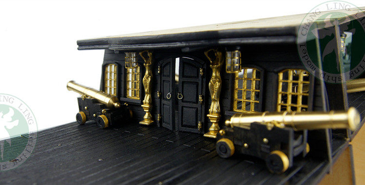 制作初期的指挥舱正门750 水印.jpg