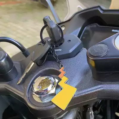 Car keychain Pikachu tail lightning key chain Motorcycle electric car decoration men and women tide brand pendant