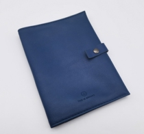 American Airlines First Class Luxury Tide Brand Cooperating Cosmetic Bag Portable Mobile Phone Kit Kit