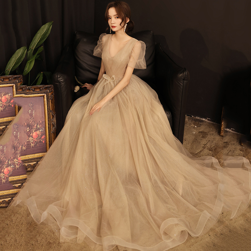 Evening dress, fashionable bridesmaid dress, 2023 collection, fitted, V-neckline, 18 years, Birthday gift Evening dress, fashionable bridesmaid dress, 2023 collection, fitted, V-neckline, 18 years, Birthday gift