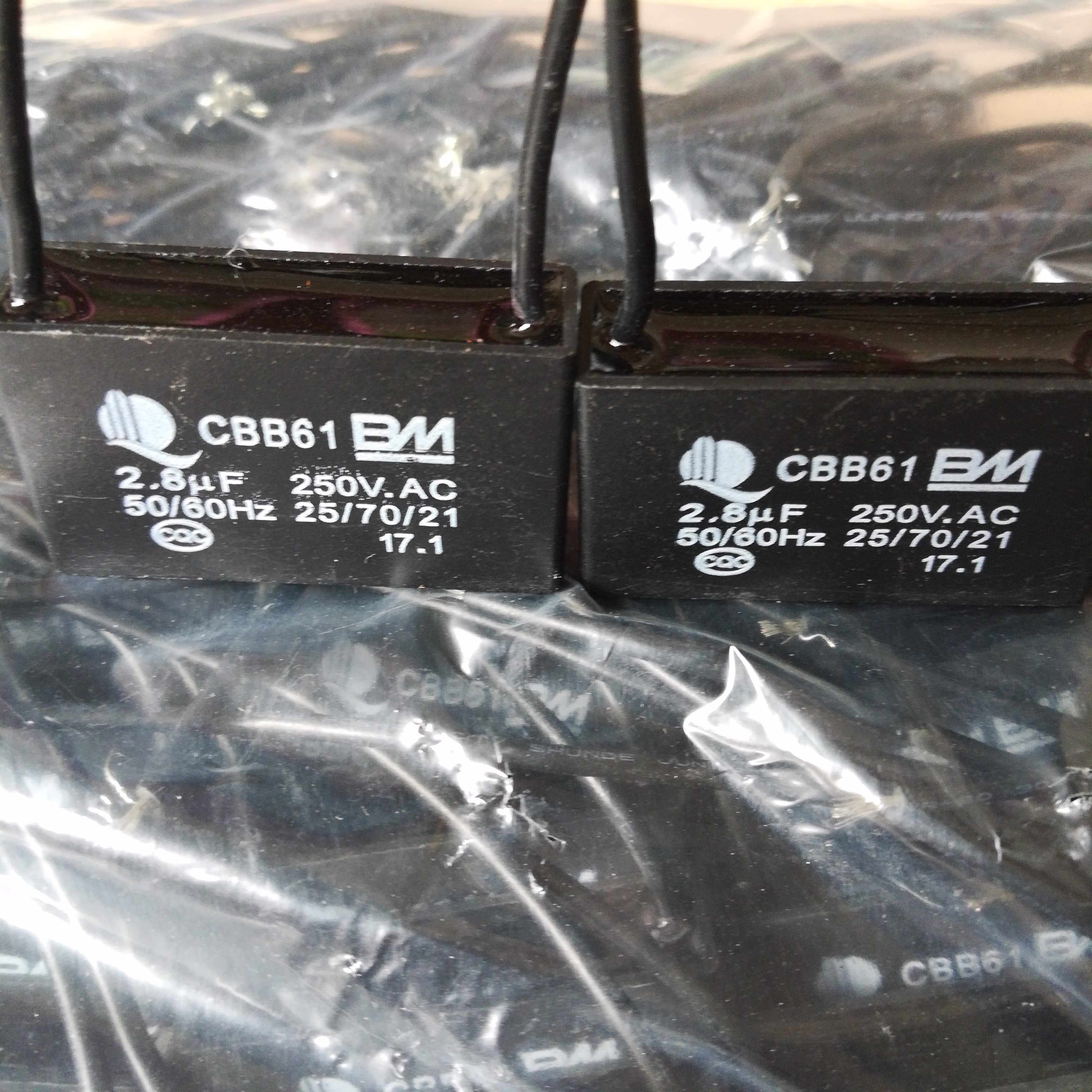 New automatic mahjong capacitor 300 CBB61 model 2 8UF3 3uf4uf 5uf square shell