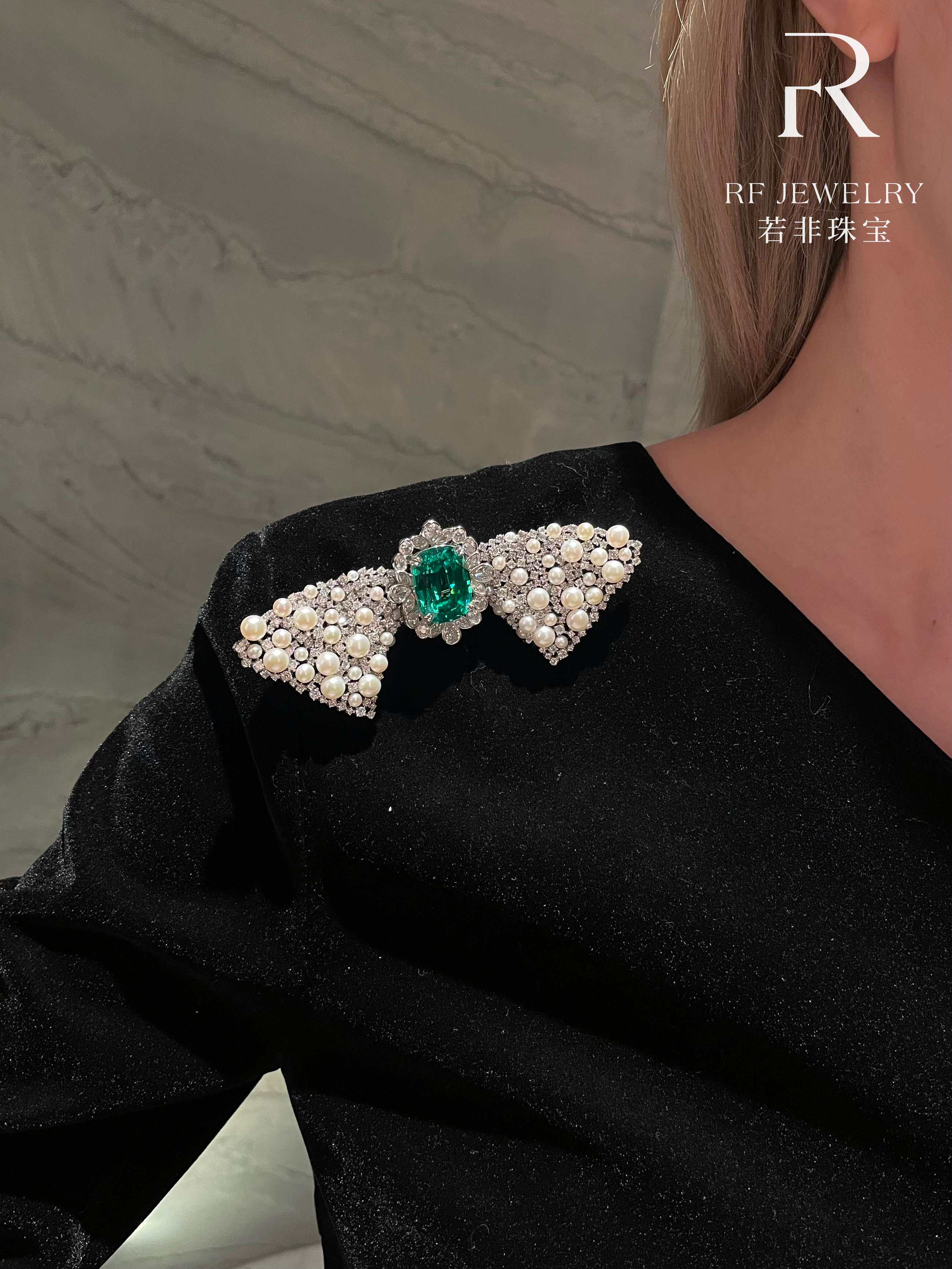 Серебряное ожерелье 若非珠宝｜淡水珍珠蝴蝶结祖绿色胸针｜s925银镀金