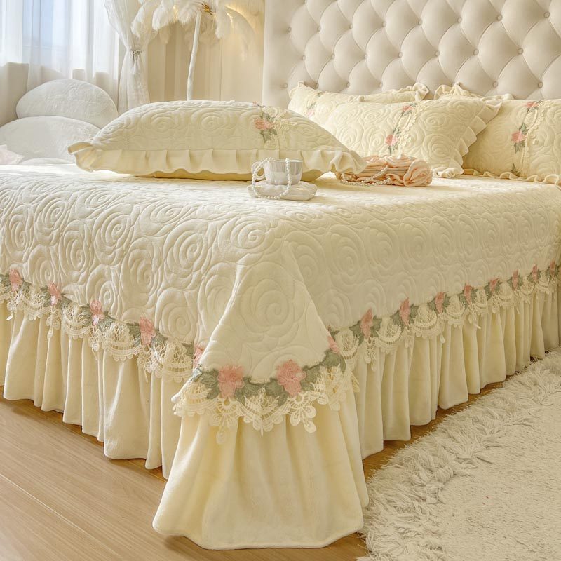 Winter Thickened Milk Velvet Lace Bed Cover Single Piece Three-Piece Set Quilted Cotton Solid Color Short Plush Lace Bed Skirt