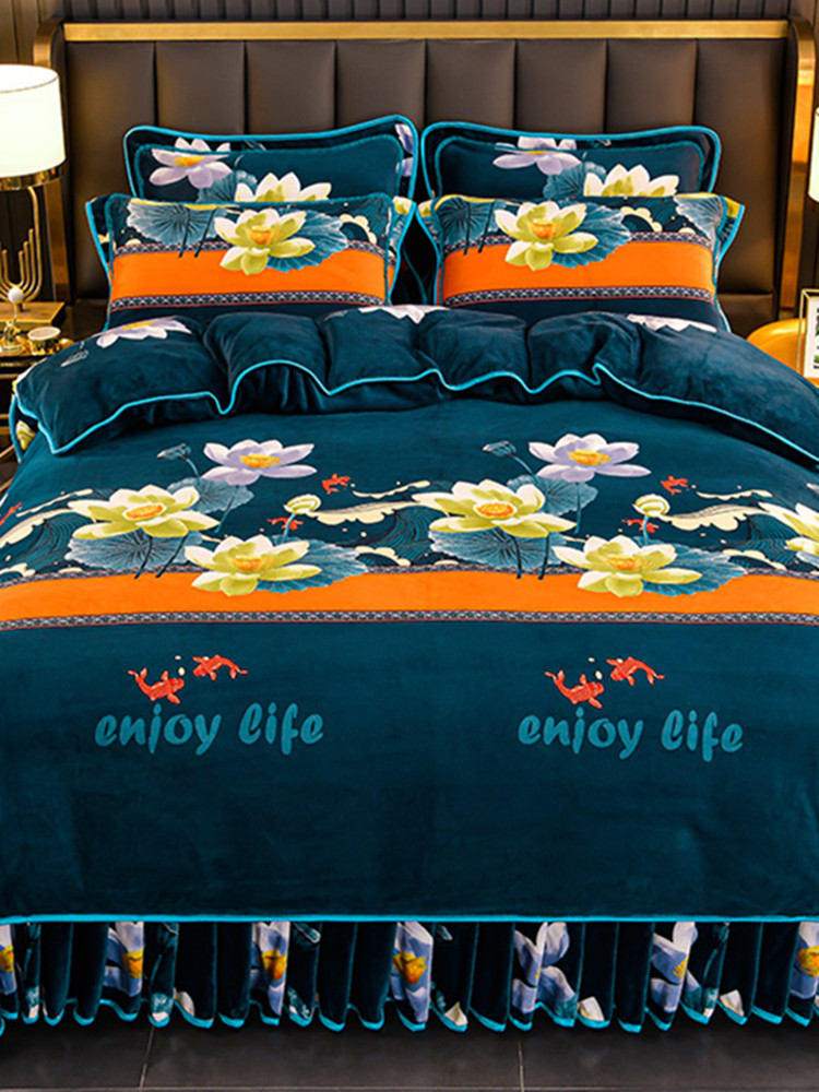 Winter Thickened Double-Sided Milk Velvet Four-Piece Set, Flannel Duvet Cover, Bed Skirt Style, Golden Mink Coral Velvet Bed Sheet, Non-Shedding