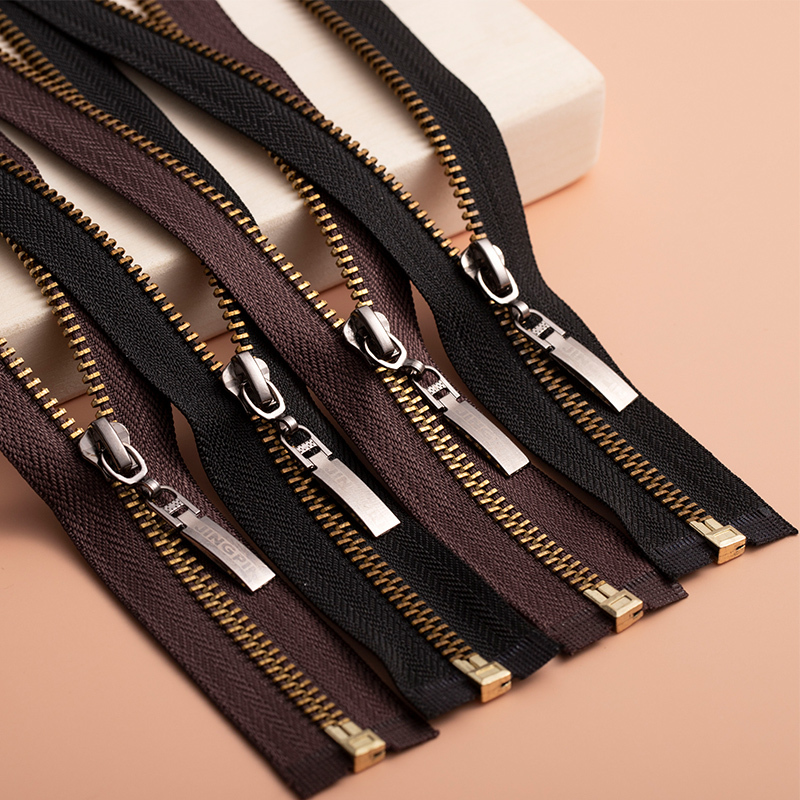 No. 5 Metal Copper Zipper Outwear Clothes down Jacket Long Open Tail Black Zipper Strip Bag Zipper Head Accessories
