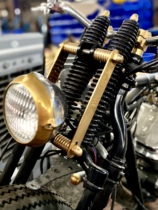 Chaitberg 250 modified spring head motorcycle retro brass headlight bracket decorative plate non-destructive installation