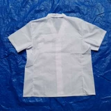 Короткий белый халат, тонкая дышащая юбка в складку, летний комбинезон, короткий рукав