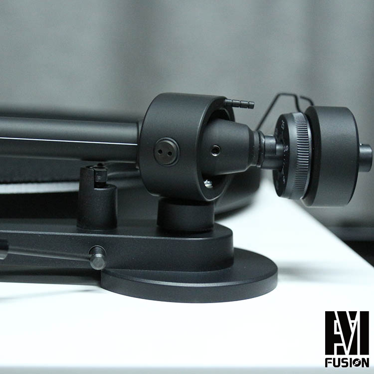 Máy ghi âm Pro-Ject Essential III Cán đá 3 lõi 	đầu đĩa than accuphase	