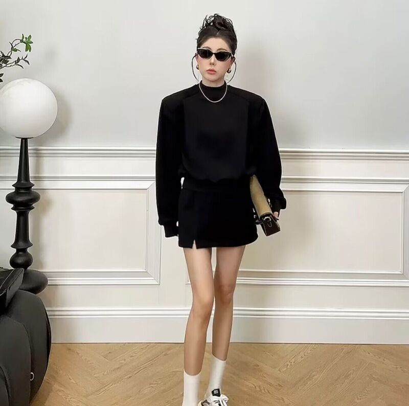 Petite Black Suit for Women, High-End Sweatshirt Jacket, Deep Winter Outfit Paired with a Complete Set of Skirts, Unique Two-Piece Set