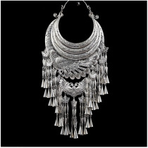 Yunnan national style exaggerated large necklace Miao pendant necklace Miao silver ornaments performance shooting pendant