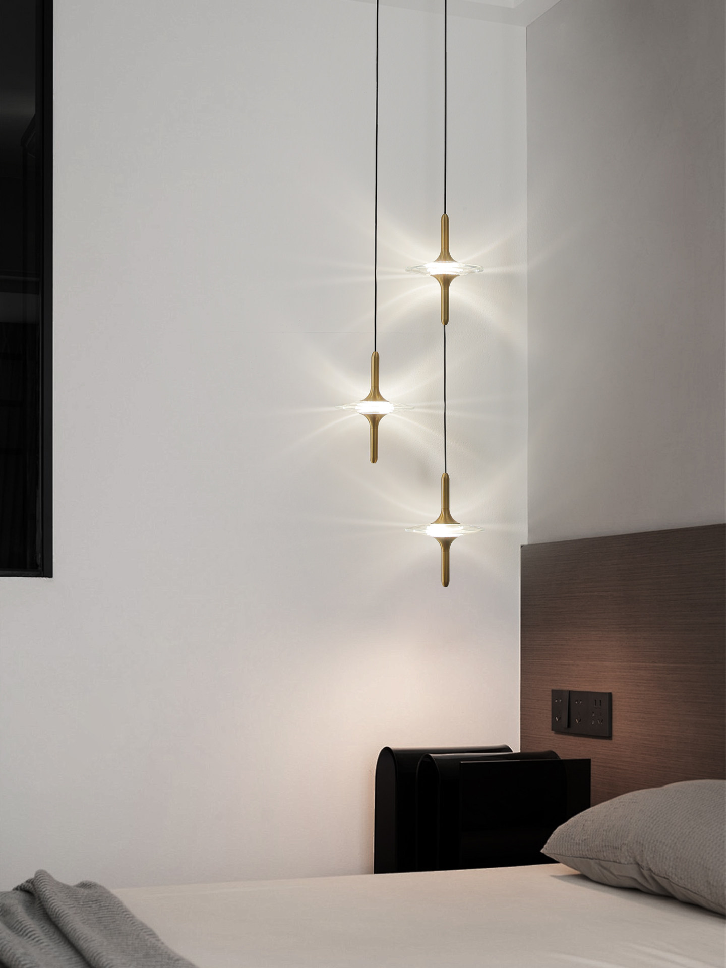 2026 New Bedside Small Chandelier Crystal Light Luxury High-End Eye Protection Bedroom Room Entrance Bar Counter Pendant Lighting