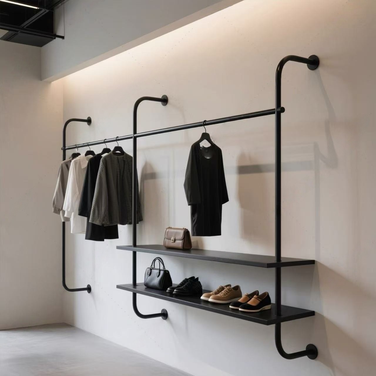 2025年,如何选配『网红爆款』铁艺黑挂衣架提升服装店颜值?