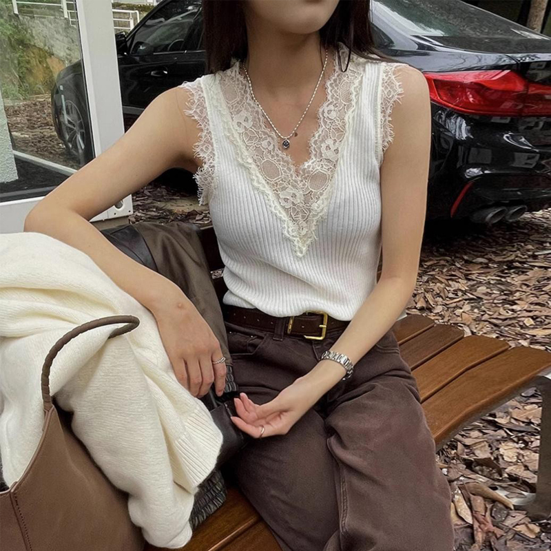 Layered Eyelash Lace Camisole for Women 2025 New V-Neck Elastic Knit Inner Top Sleeveless Base Shirt