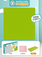 Стена из зеленого строительного блока площадью 1 квадратный метр