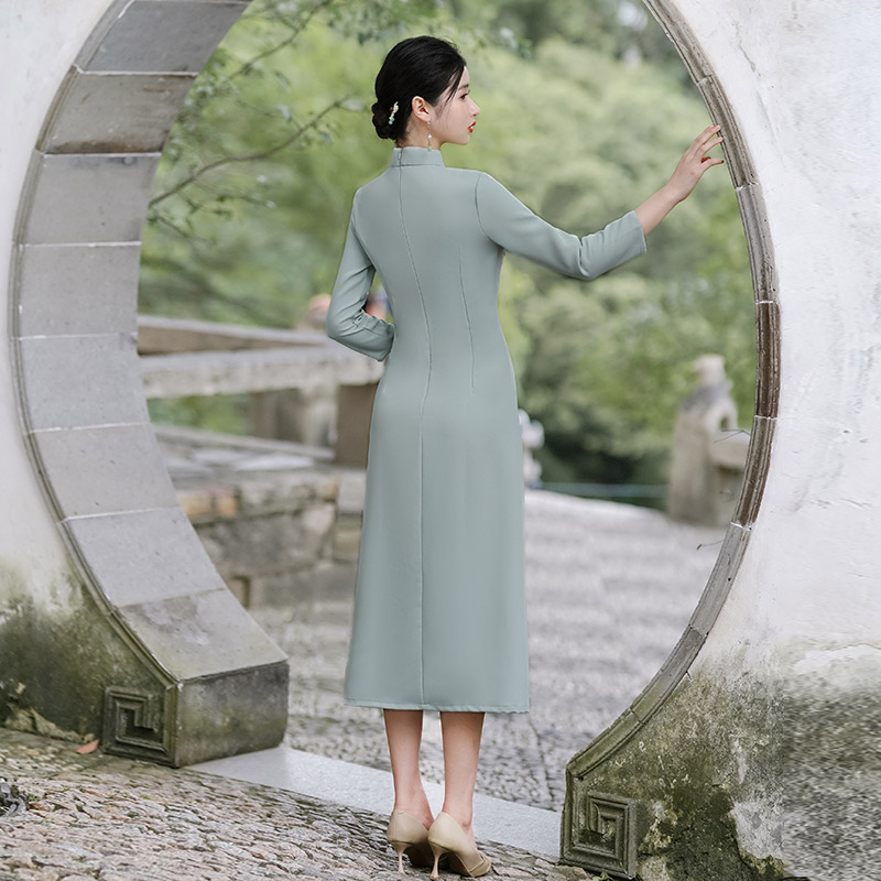 Spring cheongsam, lightweight retro dress, 2024 years, light style, long sleeve Spring cheongsam, lightweight retro dress, 2024 years, light style, long sleeve