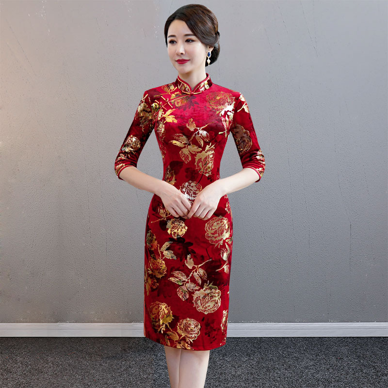 Chinese Dress Qipao for women Golden velvet cheongsam Chinese new year girl medium long sleeve mother dress medium length