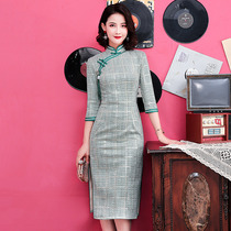 Cheongsam 2021 new young womens spring and autumn vintage mid-long sleeve cheongsam modified version dress long